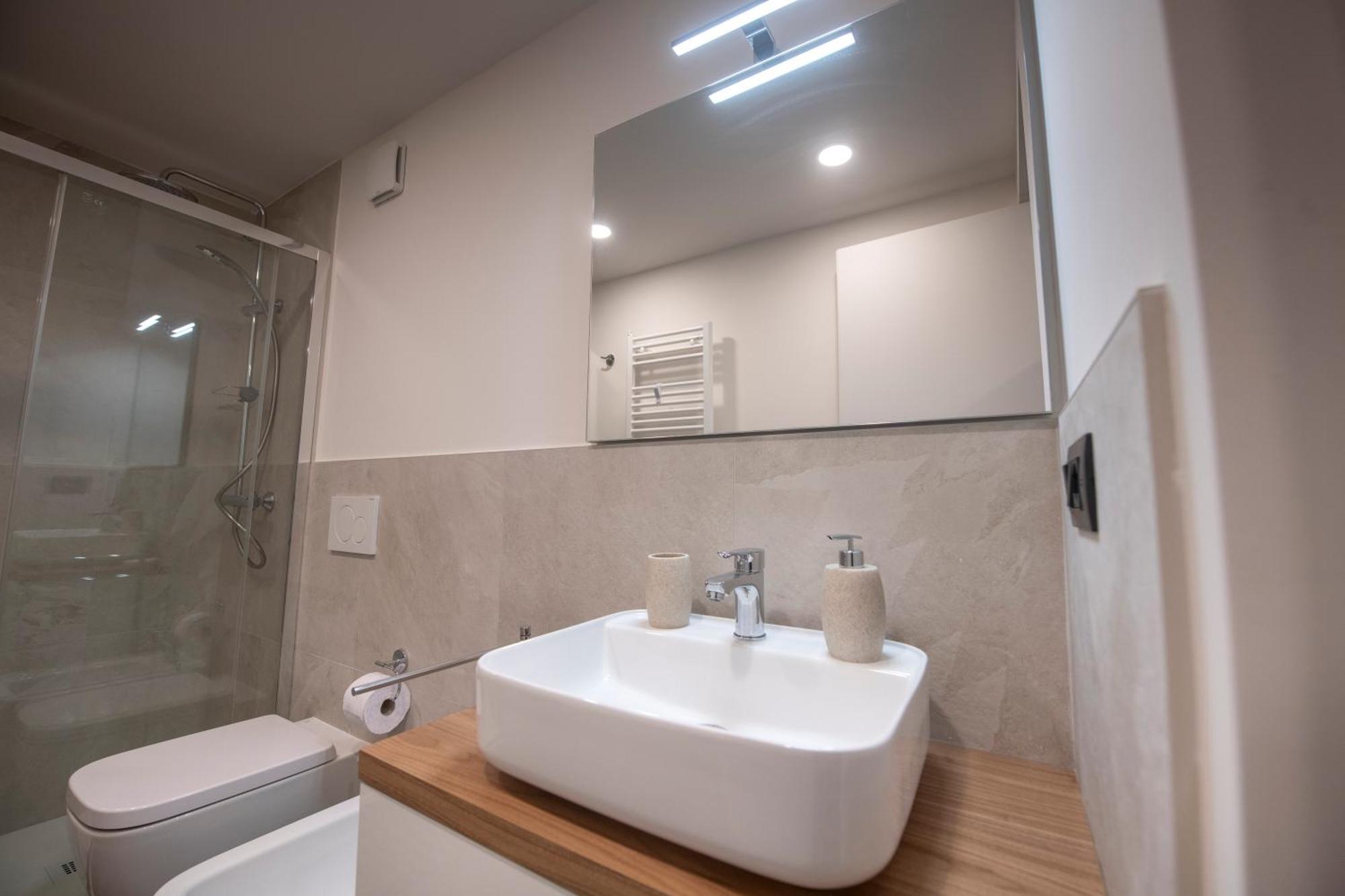 258 - The Loft In Largo Zecca - Luxury Nel Cuore Di Genova Luaran gambar