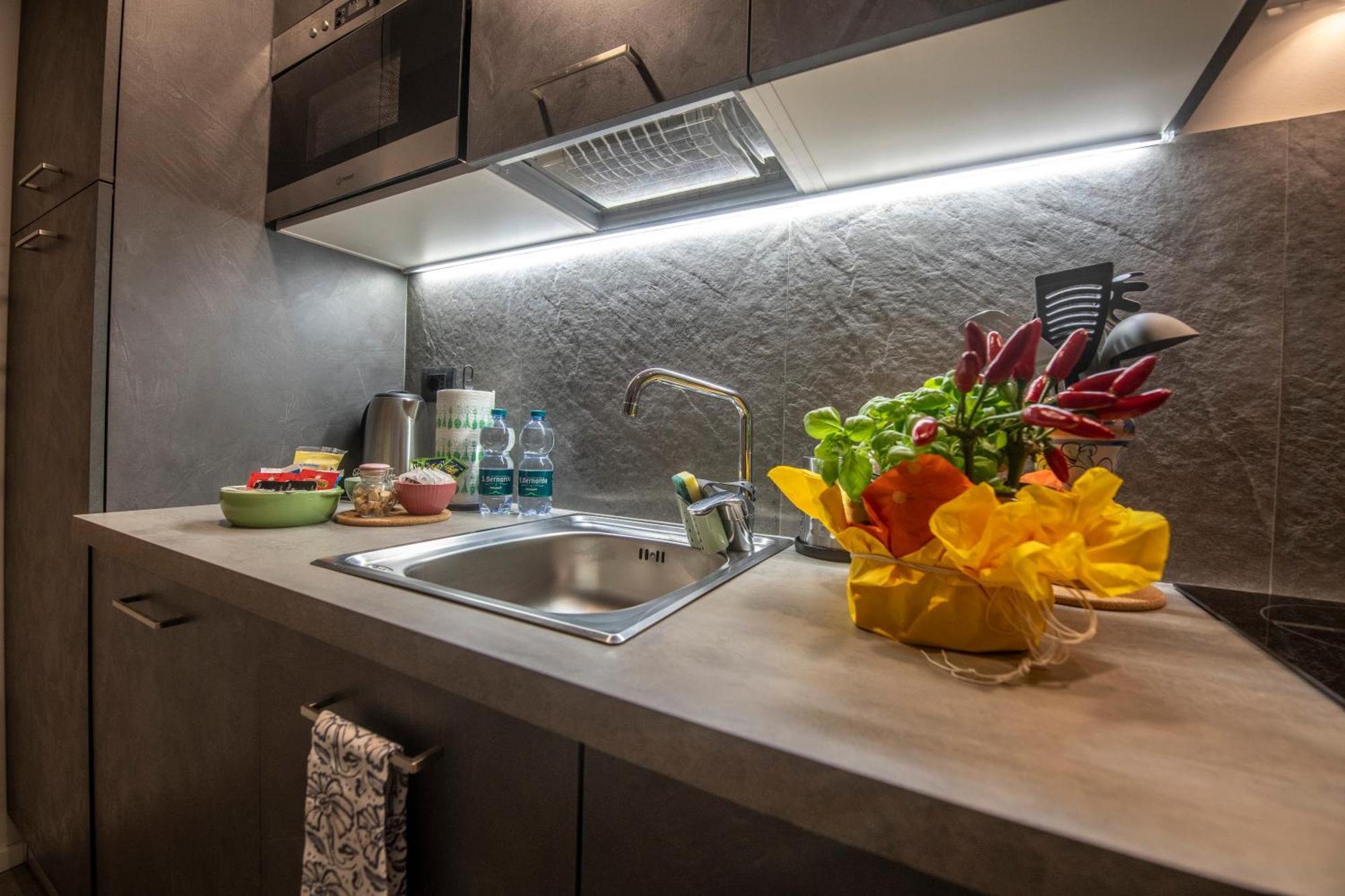 258 - The Loft In Largo Zecca - Luxury Nel Cuore Di Genova Luaran gambar